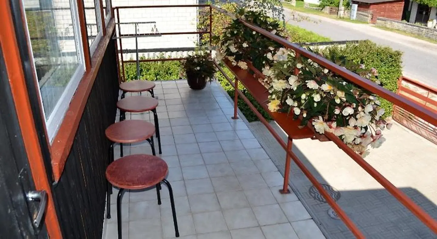 Nooruse Majutus Terrasse