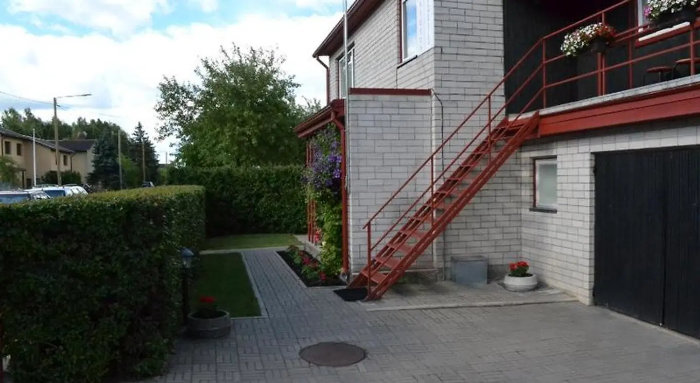 Nooruse Majutus Terrasse