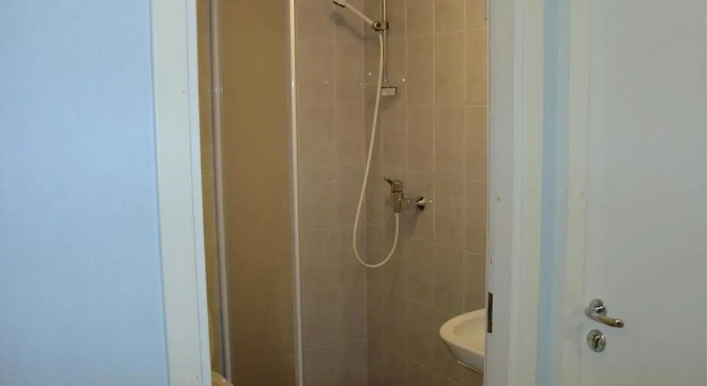 Kuressaare Airport Guest House Badezimmer