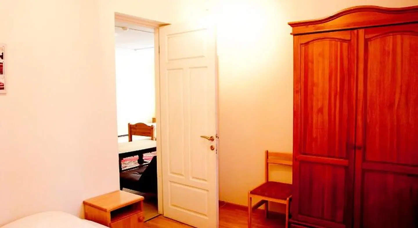 Sun Shine Apartments ROOM_EXAMPLE
