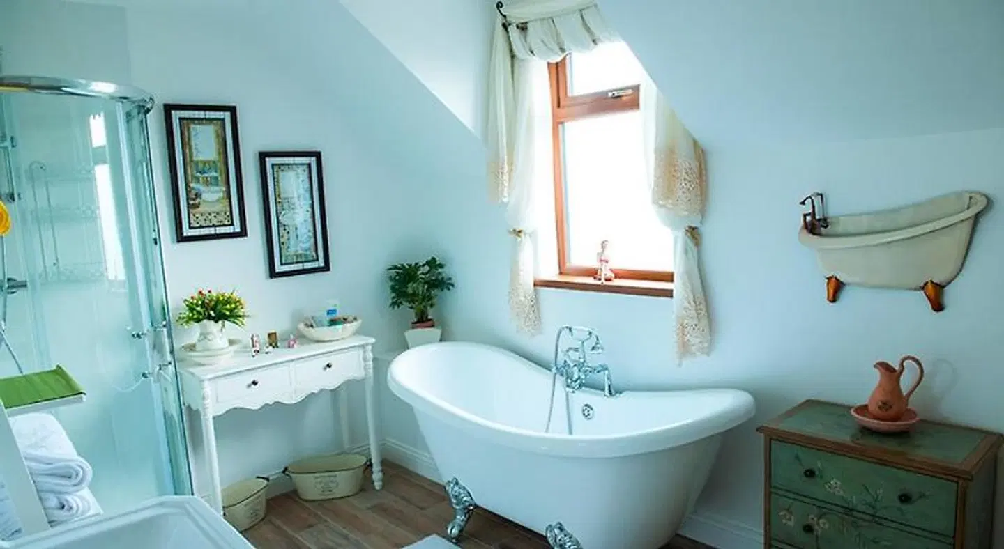 Cherrytree House B&B Badezimmer