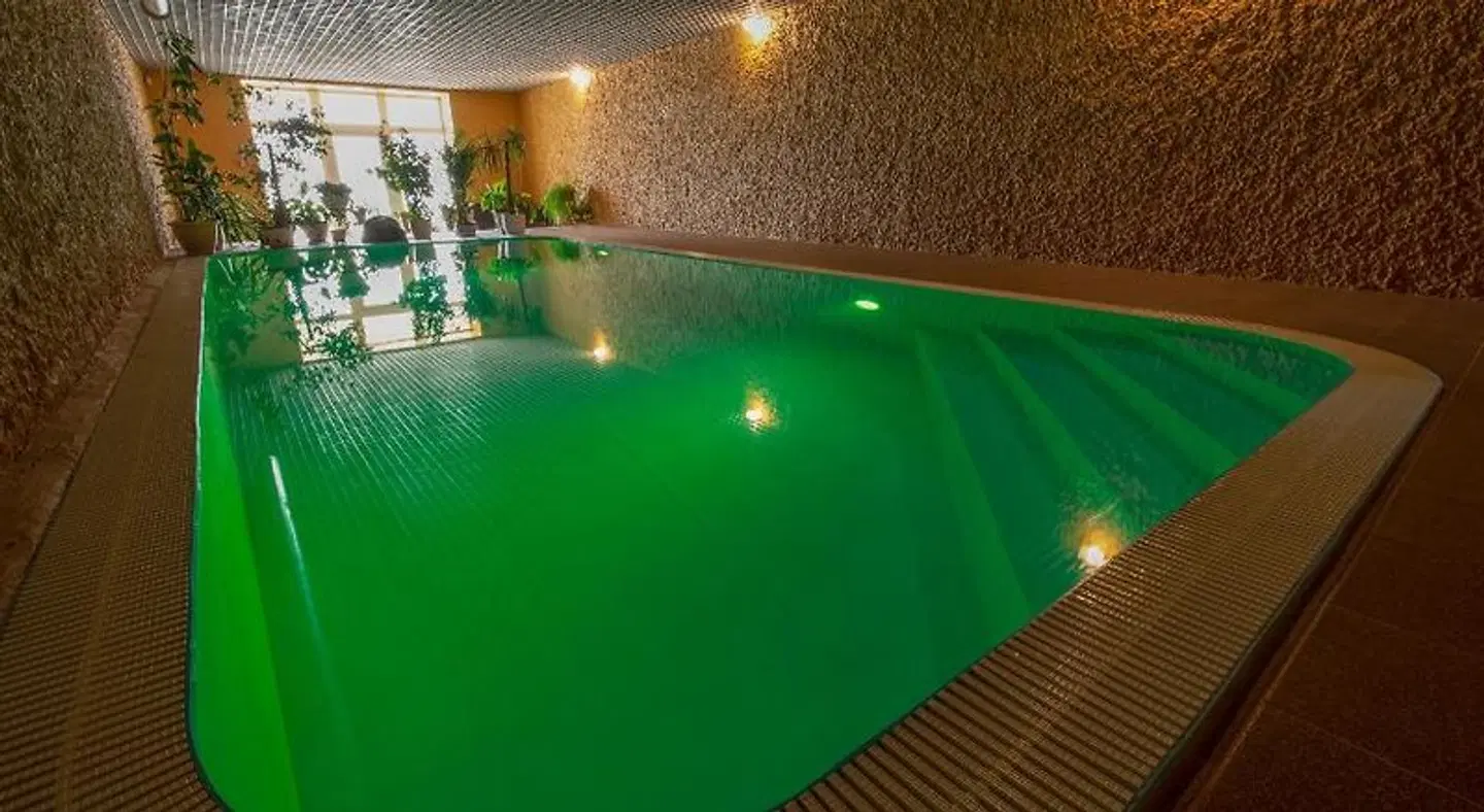 SPA&Hotel MUSA PARADISE Hallenbad
