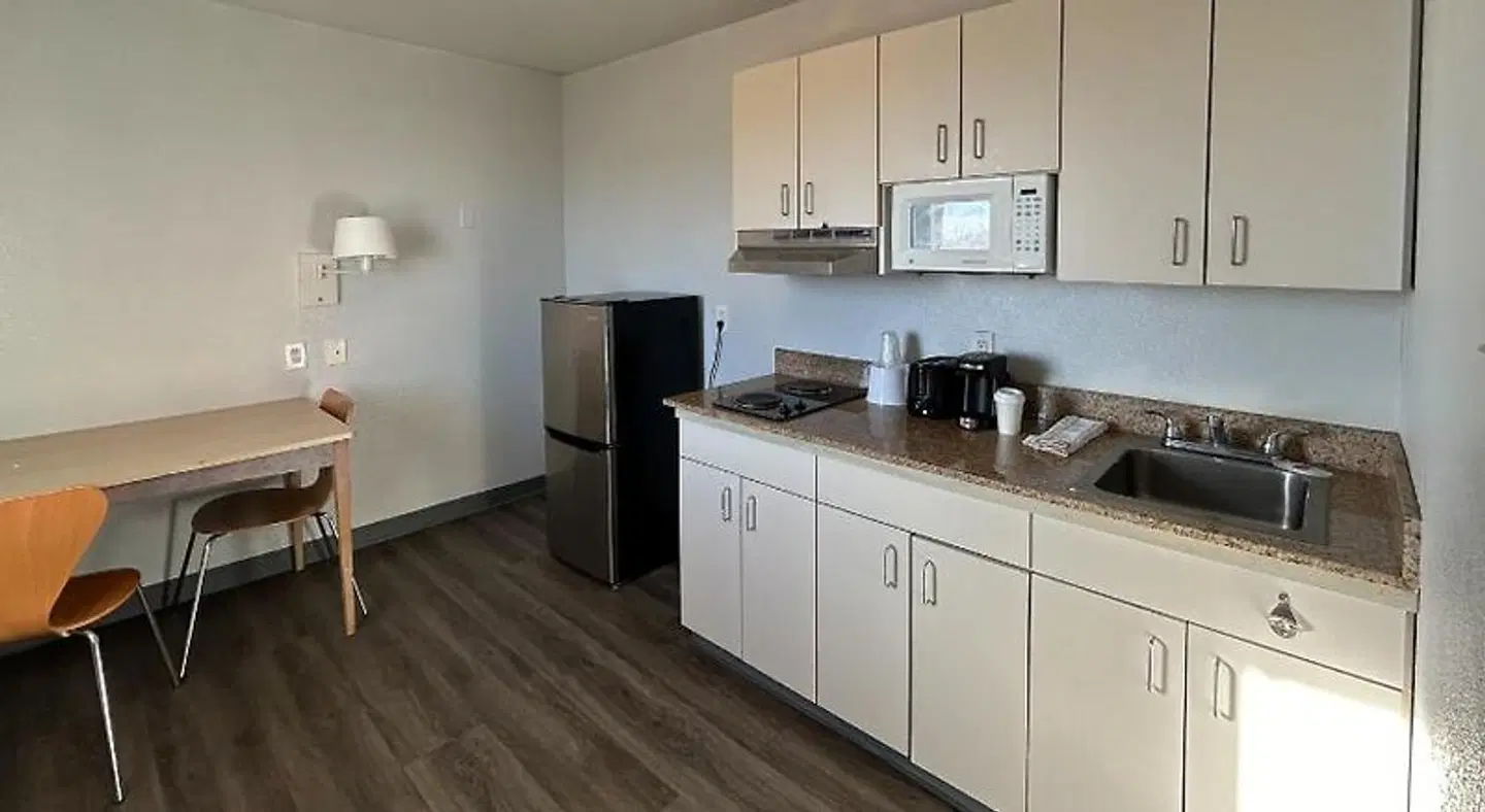 Studio 6 Lubbock, TX ROOM_EXAMPLE