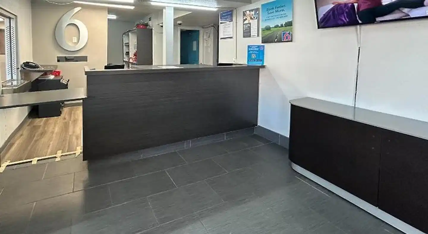 Studio 6 Lubbock, TX Lobby