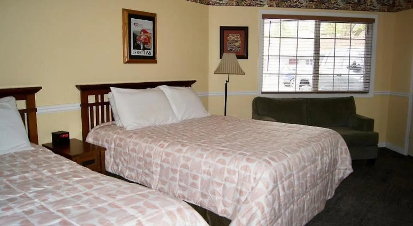 Flamingo Motel ROOM_EXAMPLE