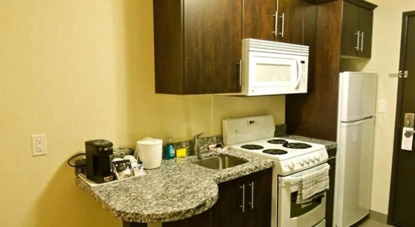 Western Star Inn and Suites Carlyle ROOM_EXAMPLE