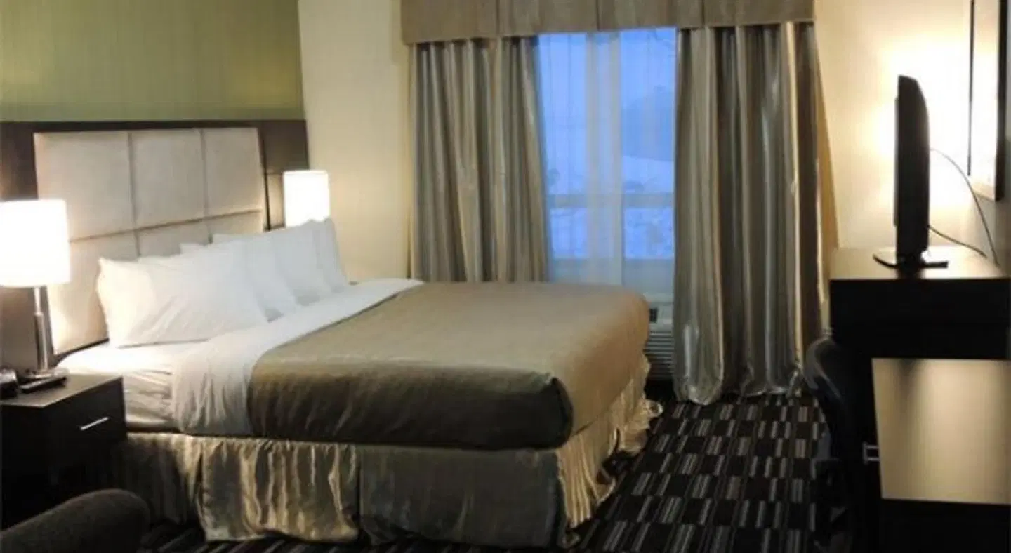 Western Star Inn and Suites Carlyle ROOM_EXAMPLE