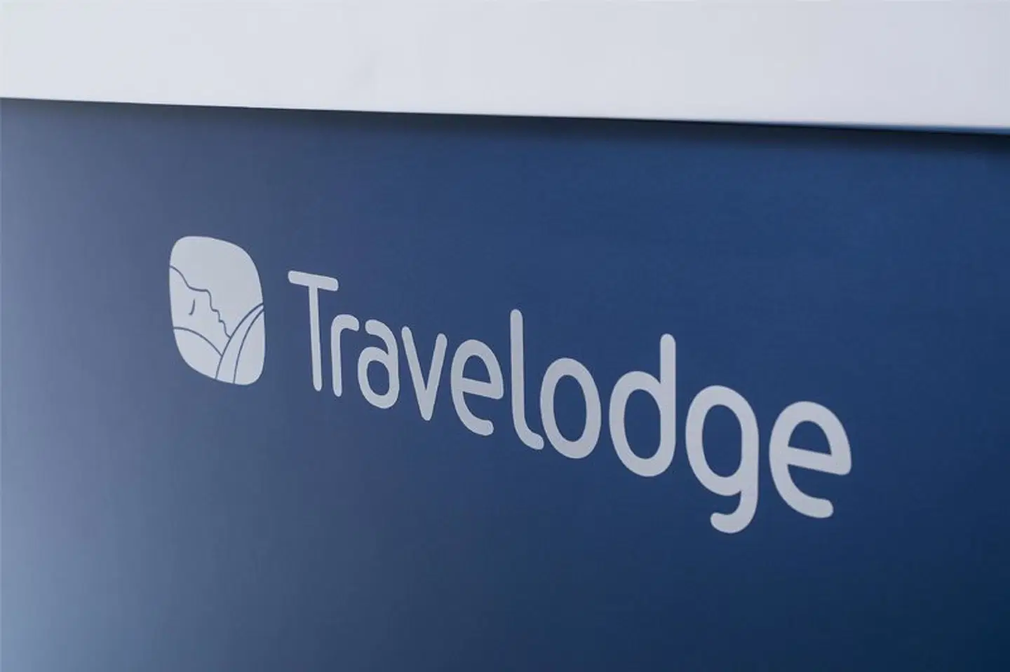 Travelodge London Wembley High Road EXTERIOR