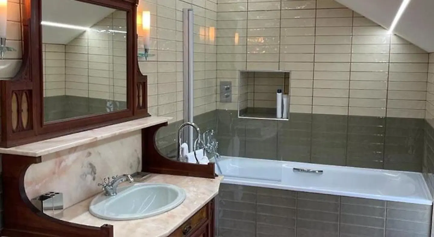 Vintage Balcony Guesthouse Badezimmer