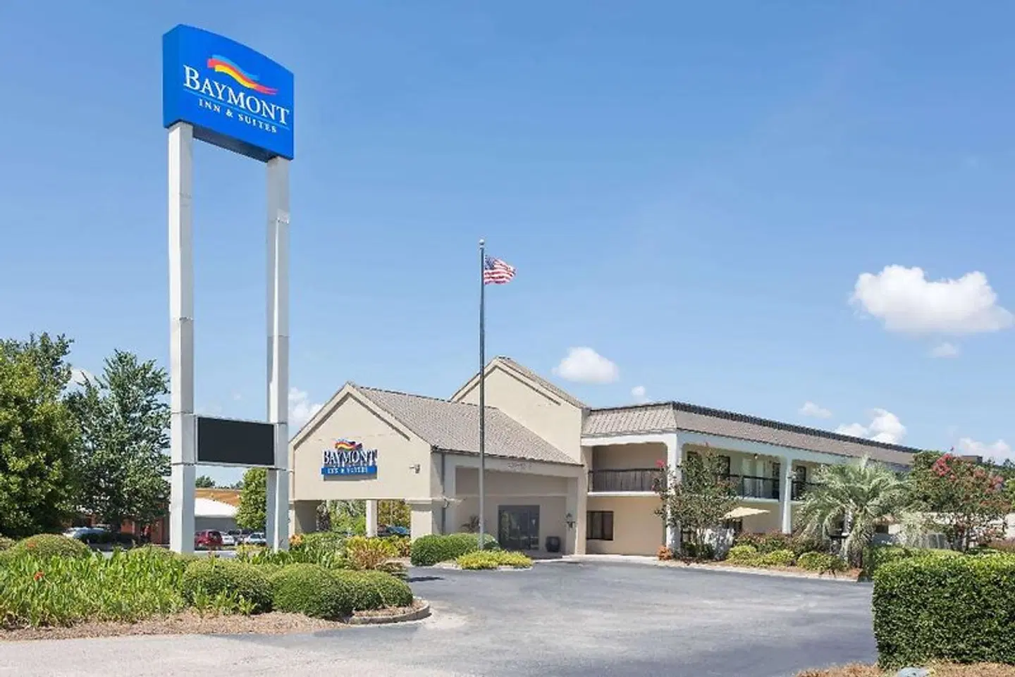 Baymont by Wyndham Orangeburg North EXTERIOR