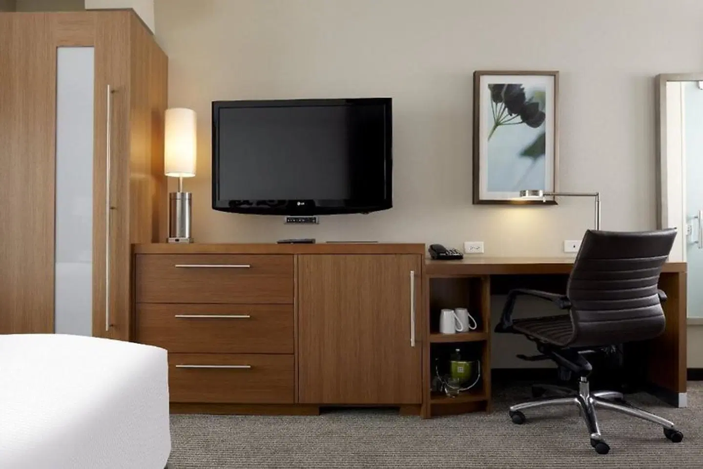 Hyatt Place Charlotte Downtown ROOM_EXAMPLE