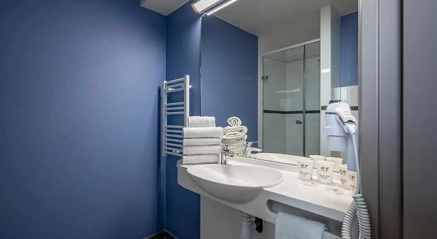ACE Hôtel Bordeaux Carbon Banc Badezimmer