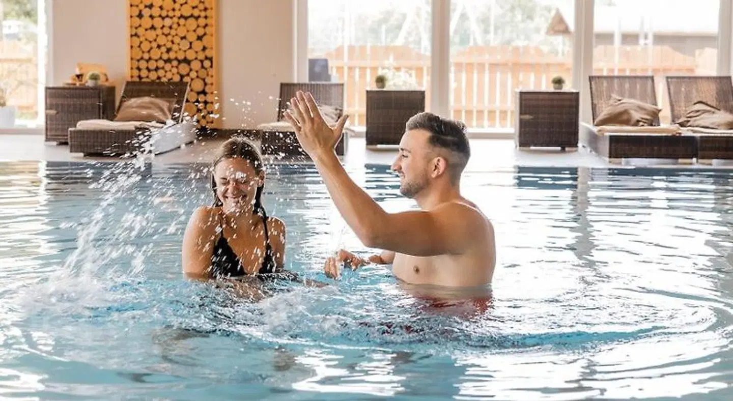 Embacher Sporthotel Hallenbad