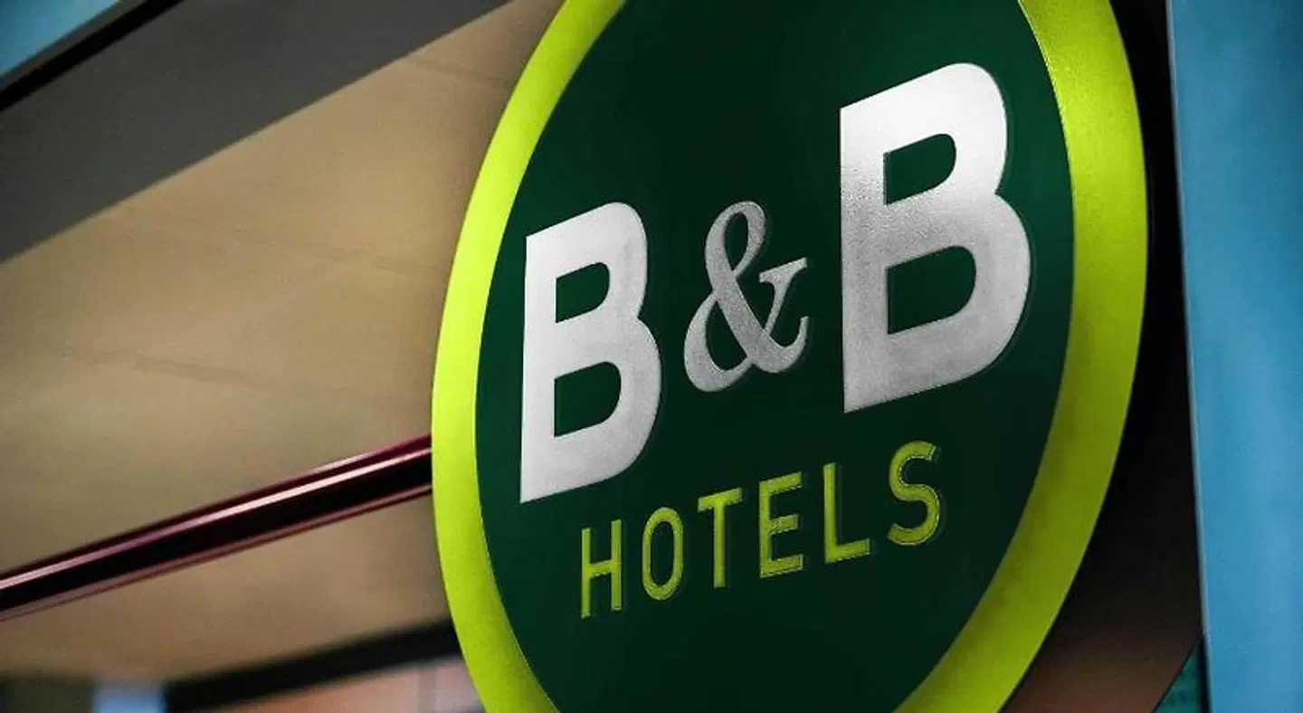 B&B HOTEL München-Schwabing EXTERIOR