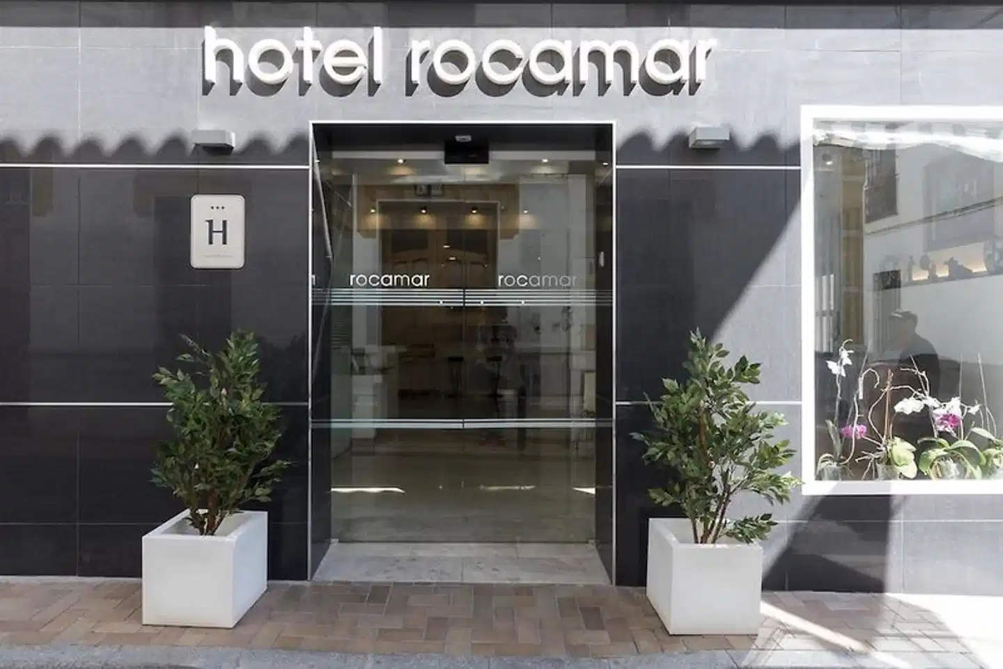 Clopy Rocamar Lobby
