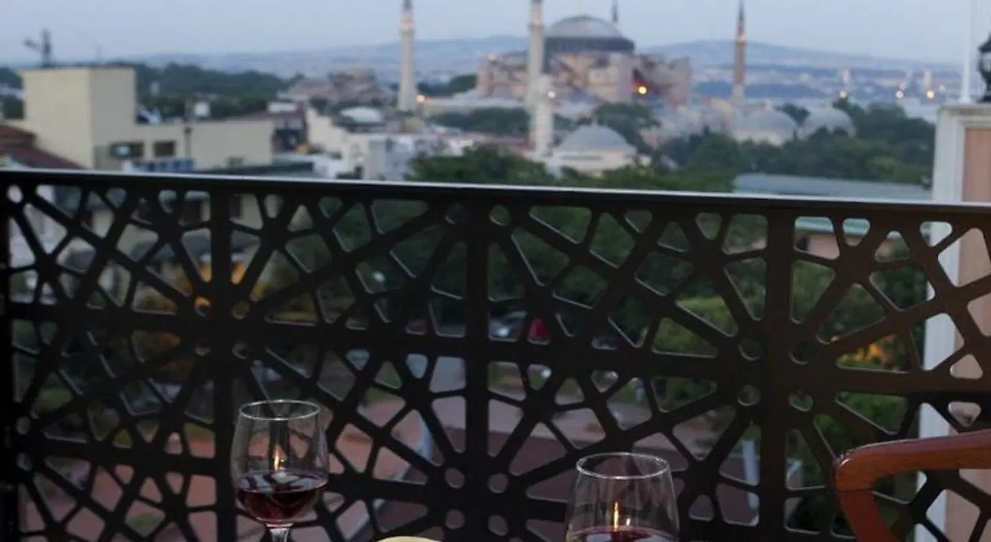 Burckin Hotel Terrasse