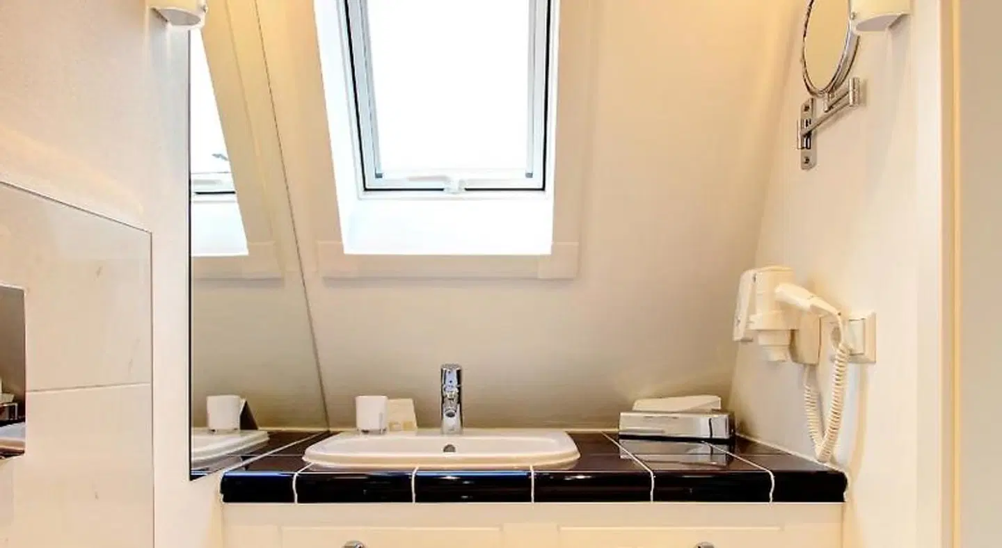 Linde ROOM_EXAMPLE