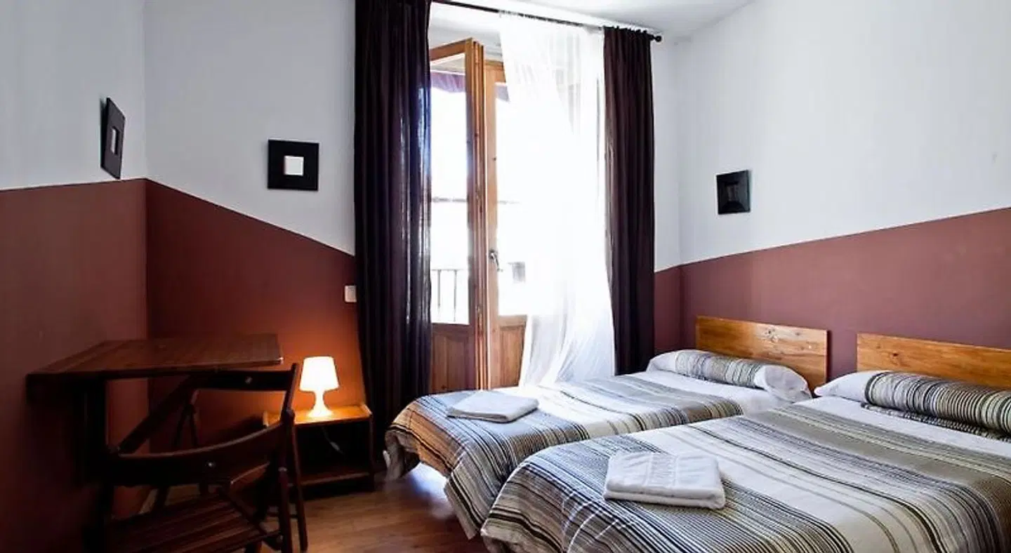 Hostal La Casa de La Plaza ROOM_EXAMPLE