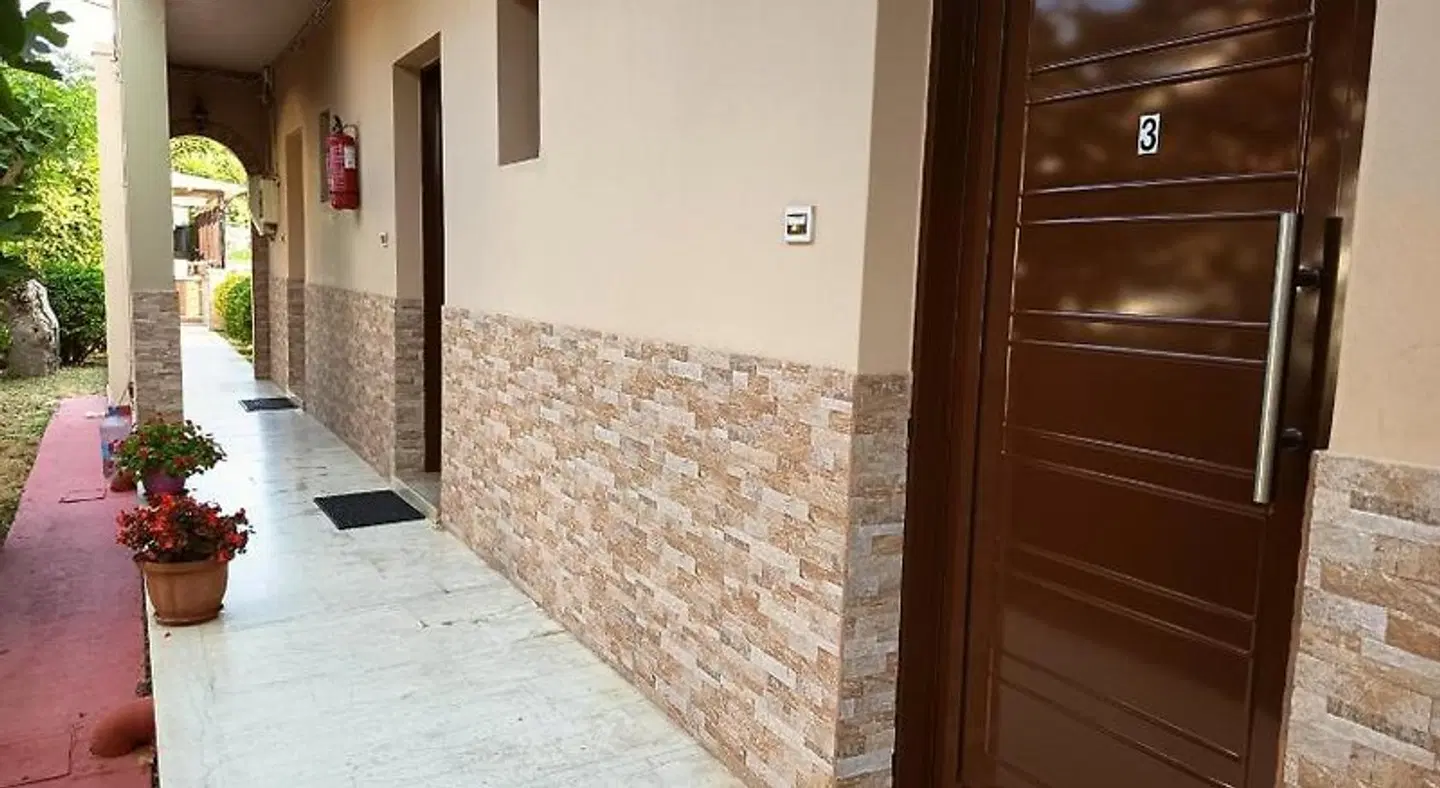 Toula's Apartments Badezimmer