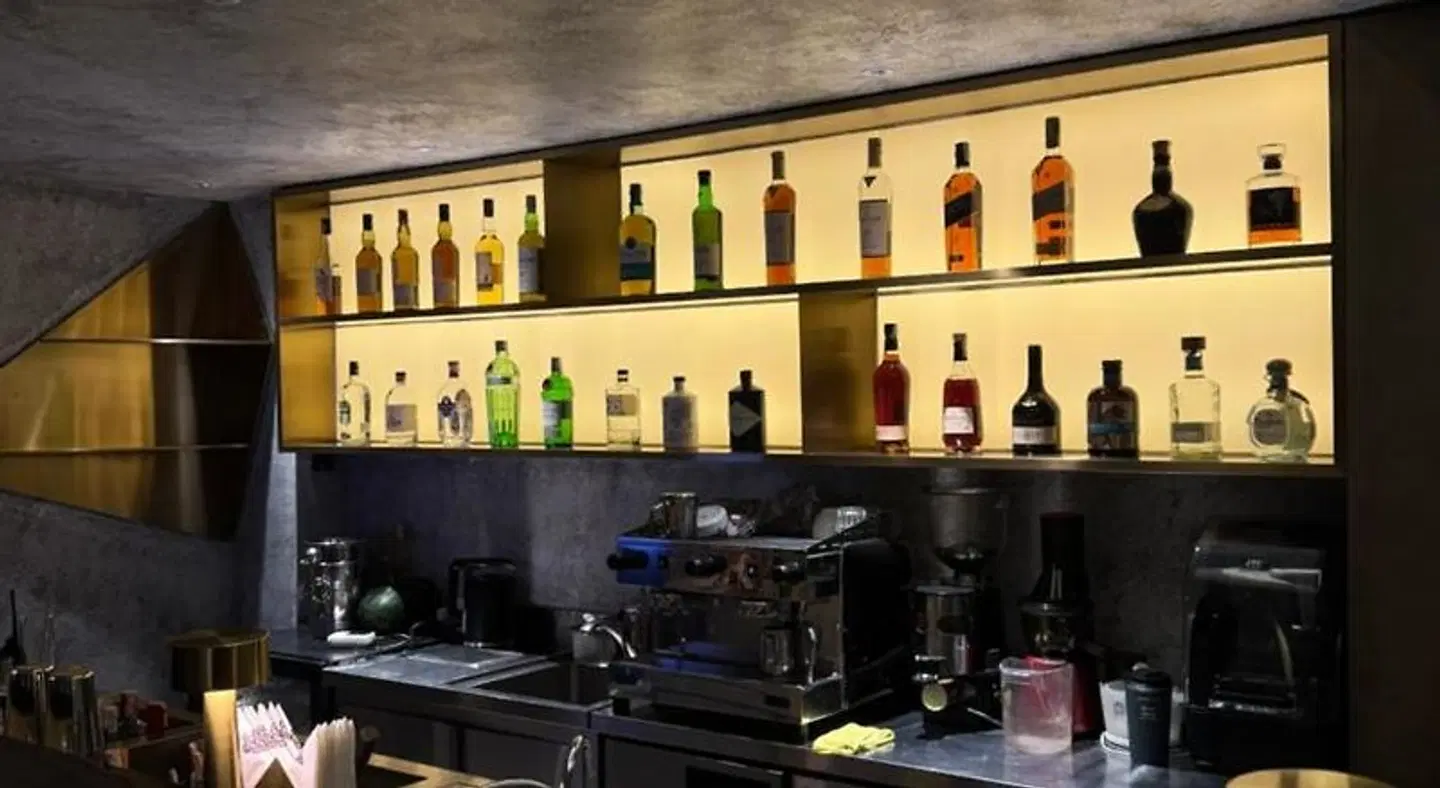 Hanoi Elegance Diamond Hotel Bar