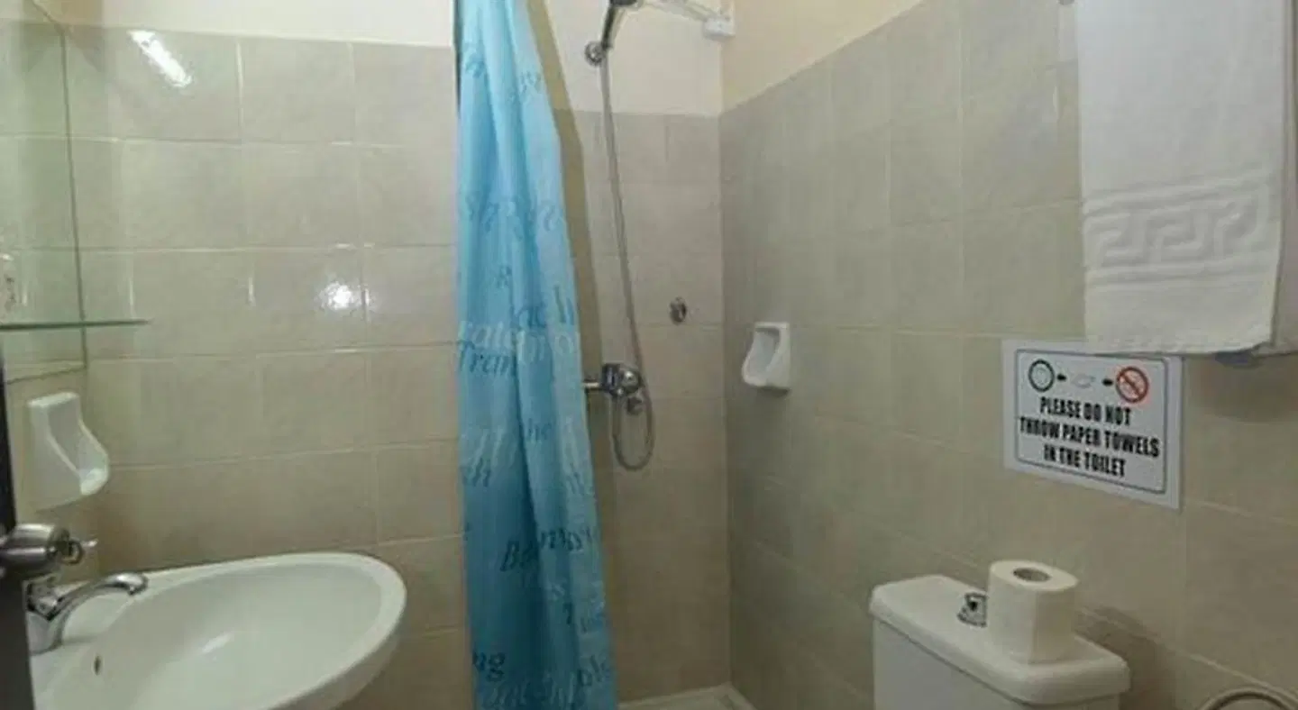 Ialysos City Badezimmer