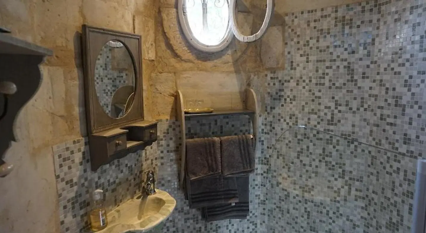 Les Deux Tours ROOM_EXAMPLE