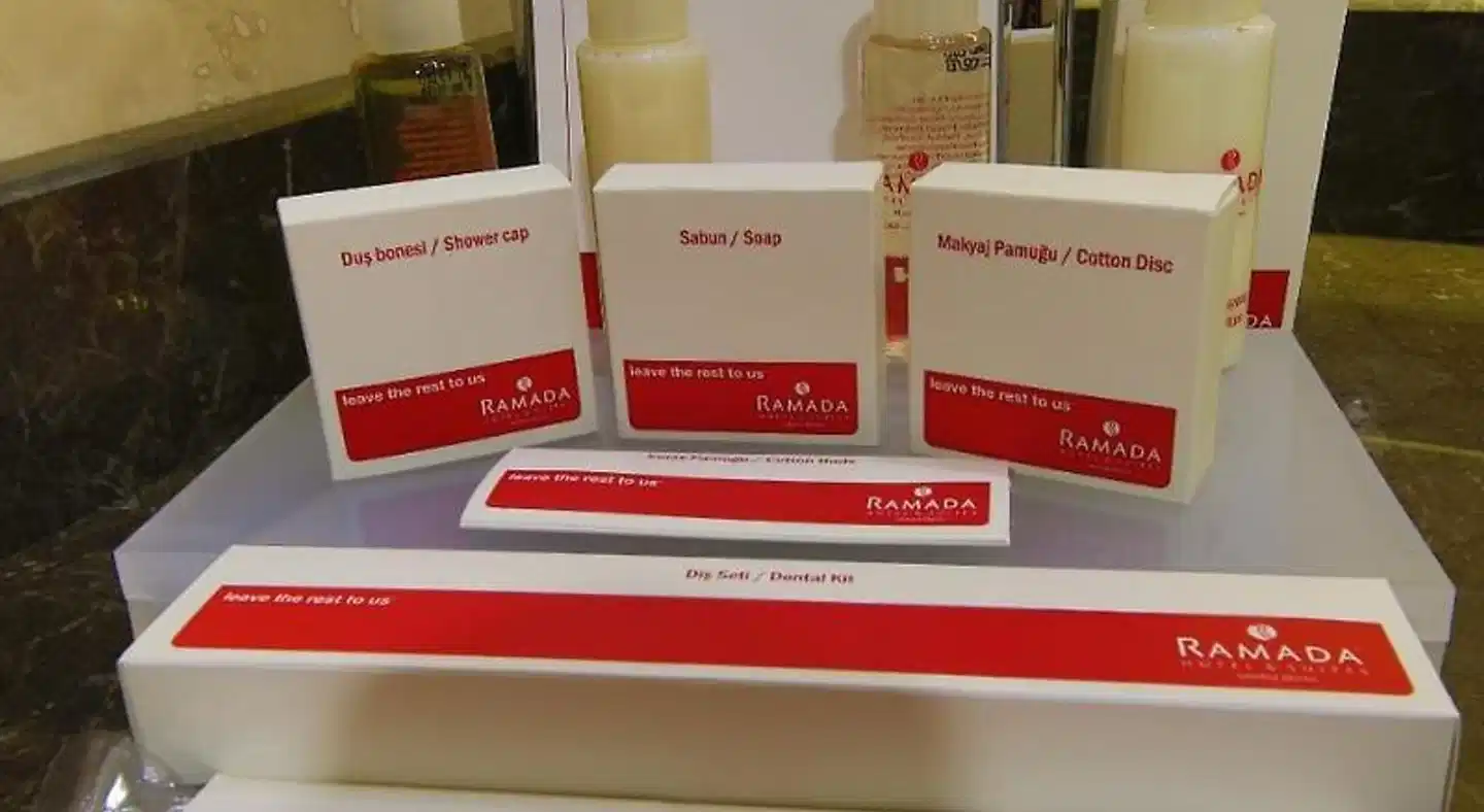 Ramada Hotel & Suites by Wyndham Istanbul Merter Badezimmer