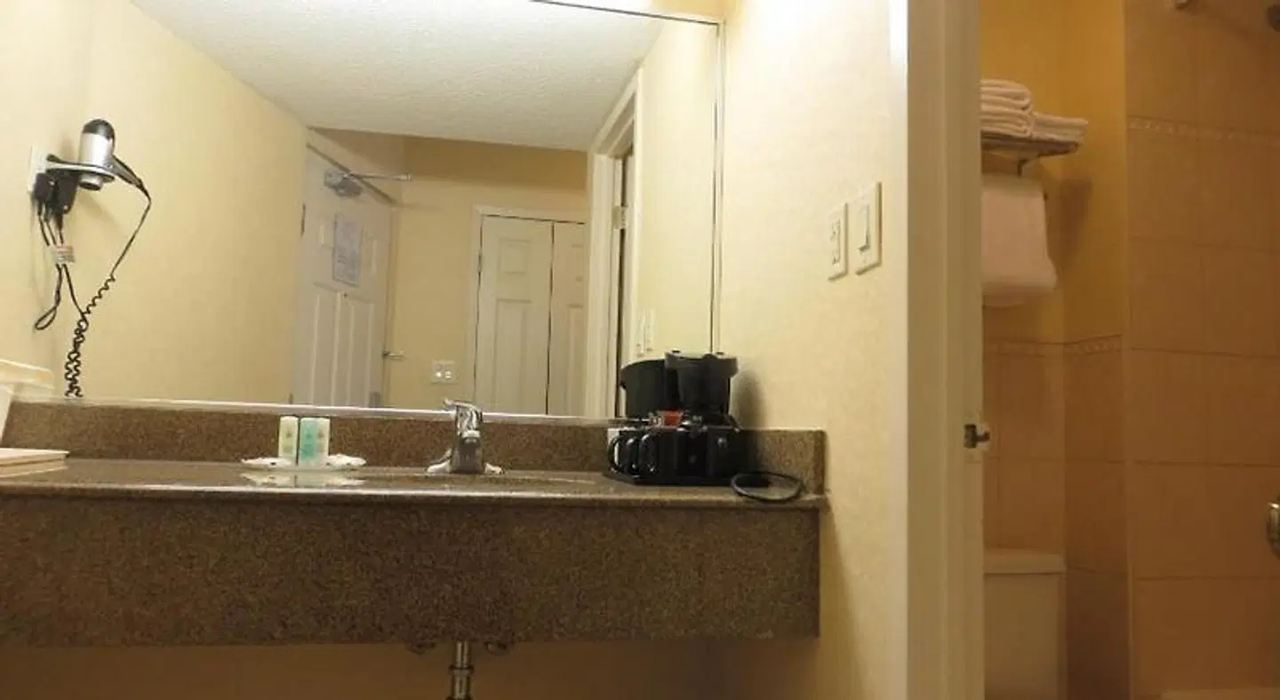 Comfort Inn Fallsview ROOM_EXAMPLE