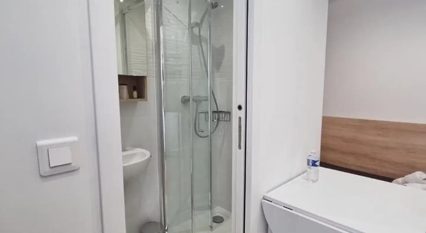 Hôtel de l'Horloge Badezimmer