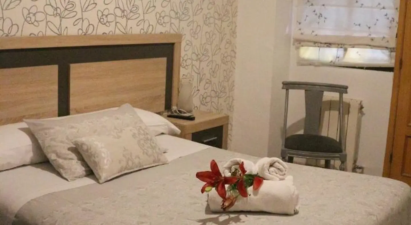Hostal San Isidro ROOM_EXAMPLE