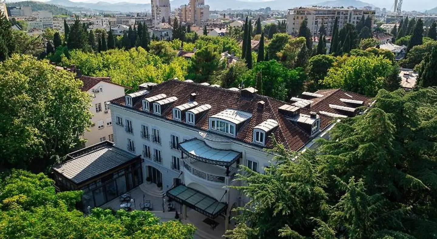 Ziya EXTERIOR