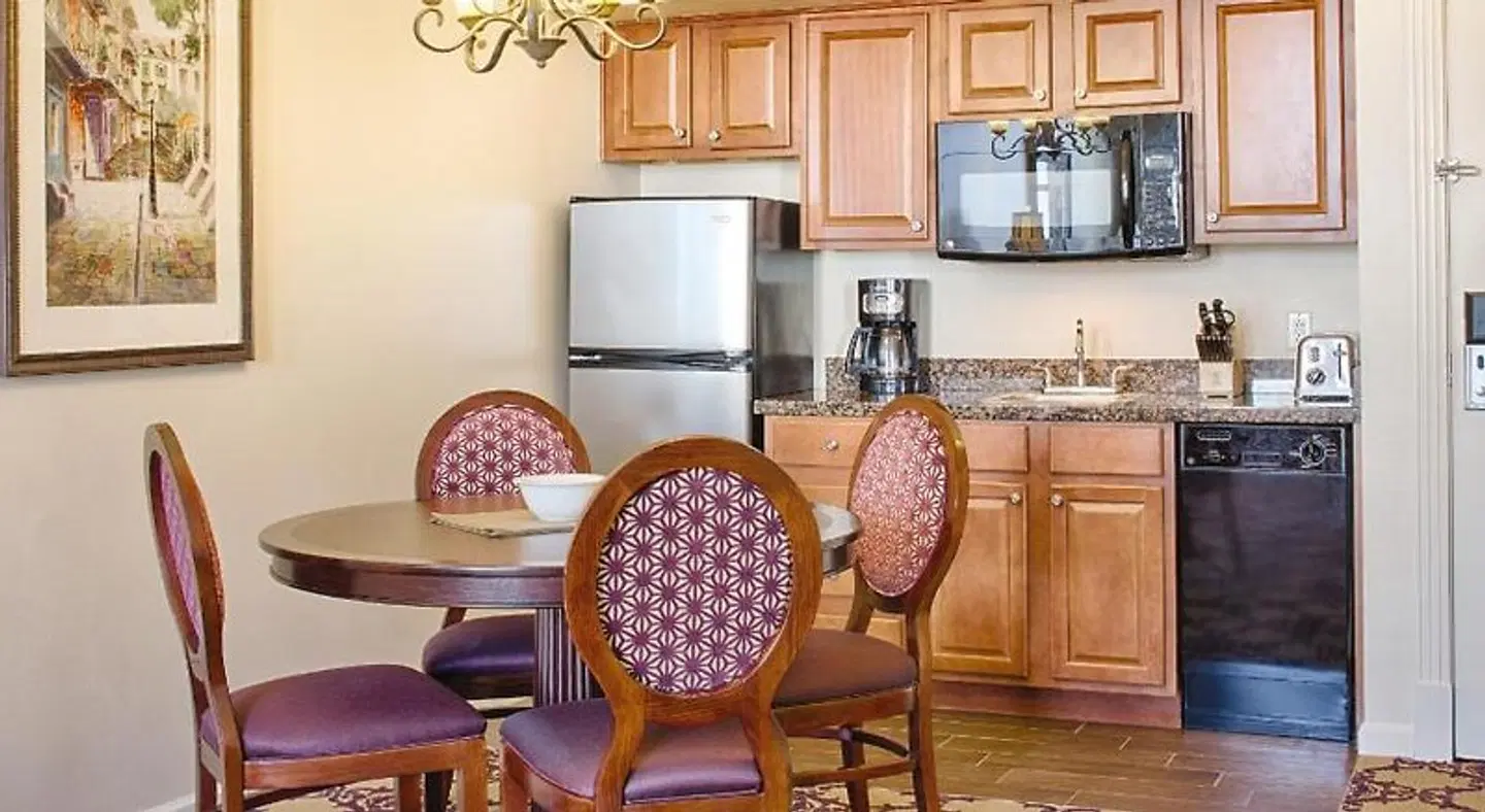 Wyndham La Belle Maison ROOM_EXAMPLE