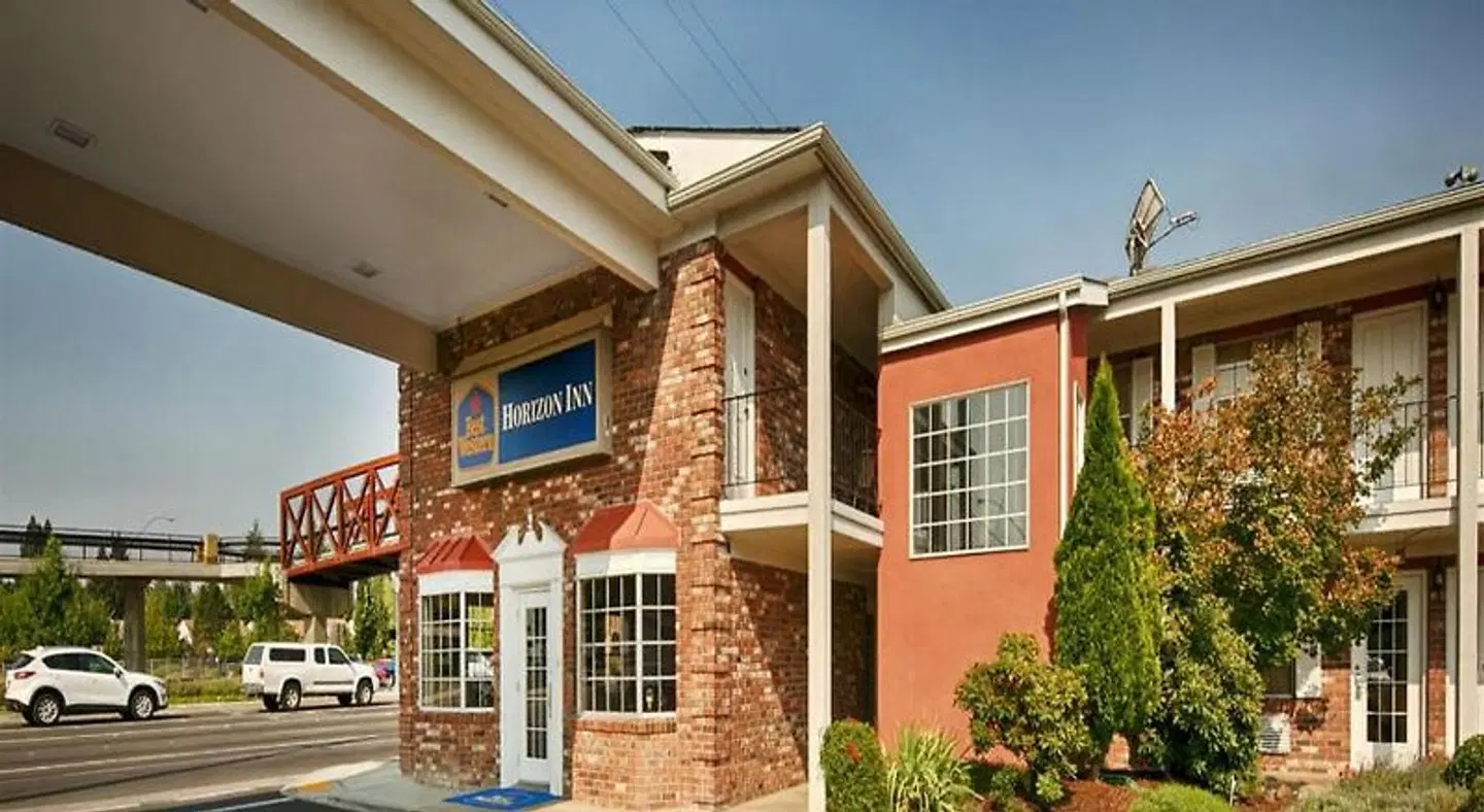 Best Western Horizon Inn EXTERIOR