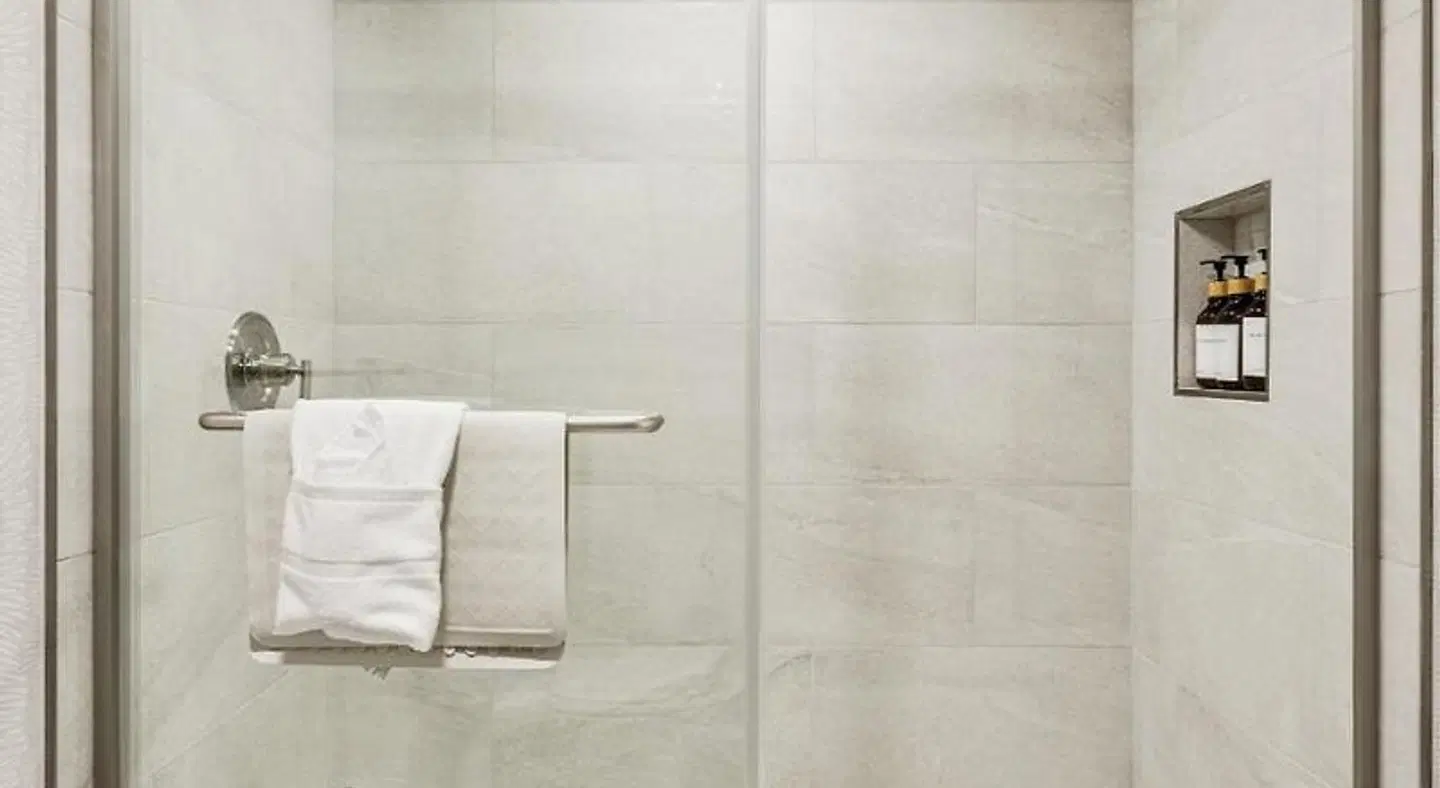 Embarcadero Inn Badezimmer