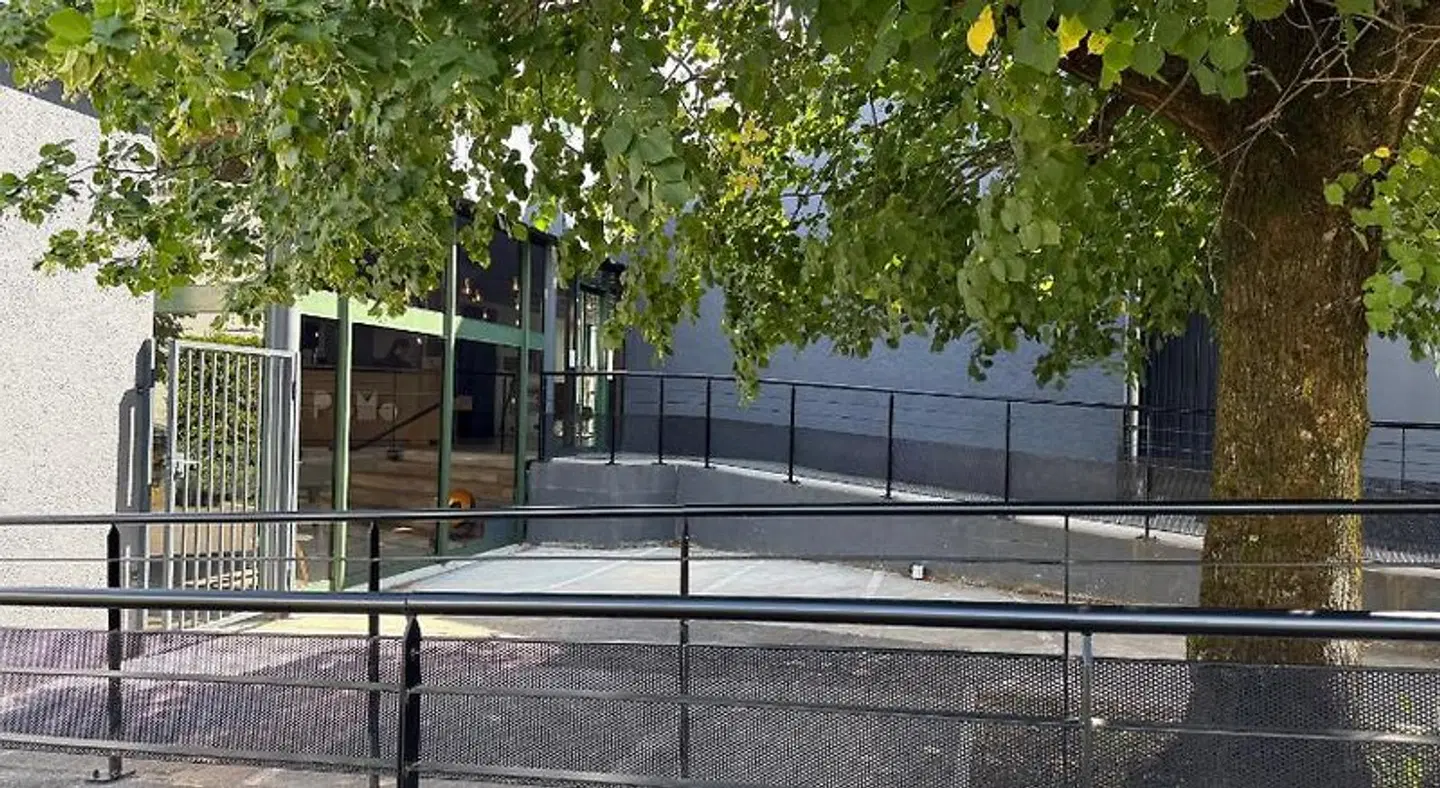 PoMo Hotel & Restauran Garten
