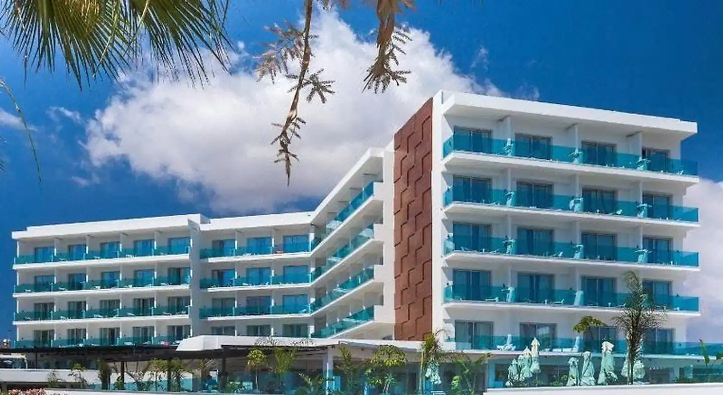 The Blue Ivy Hotel & Suites Aussenansicht