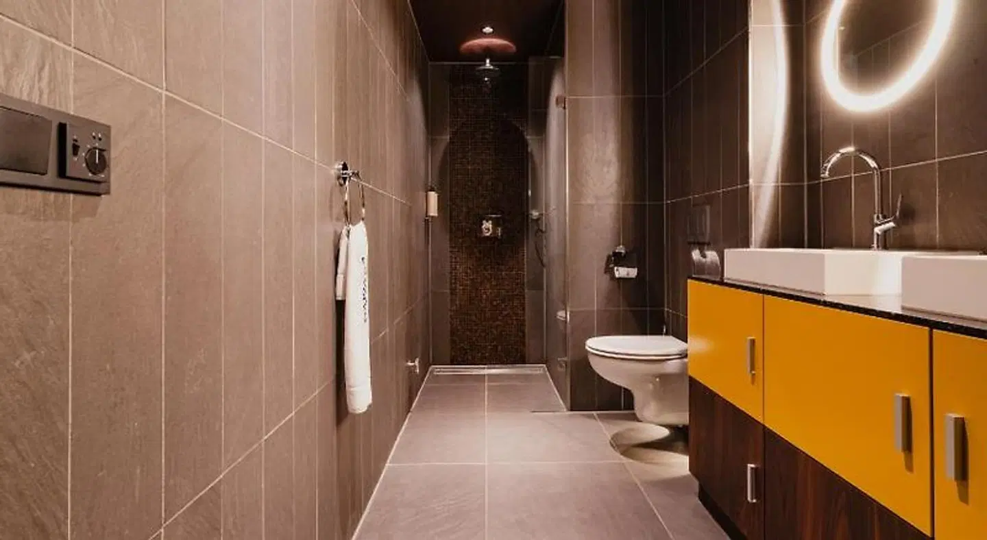 Hotel de Jonker Badezimmer