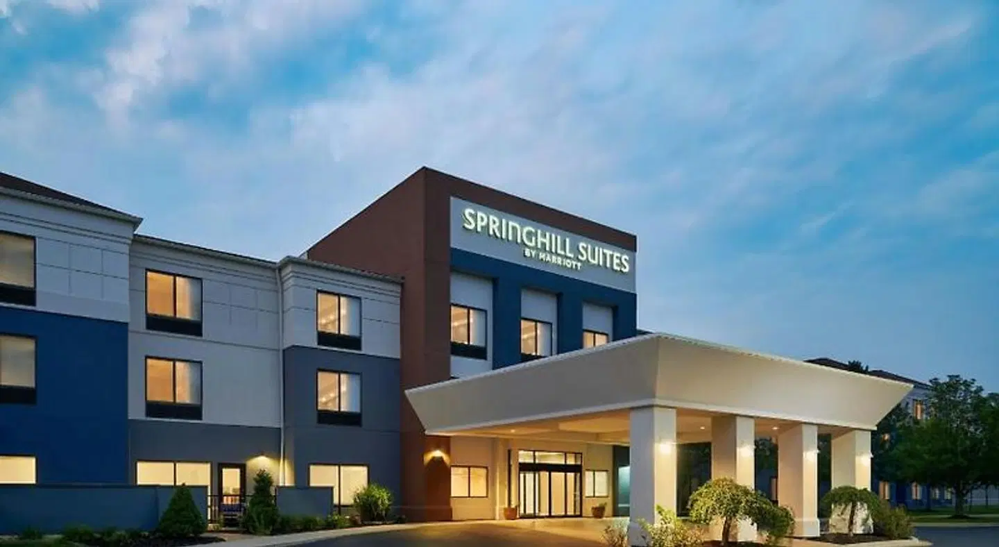 SpringHill Suites by Marriott Lansing EXTERIOR