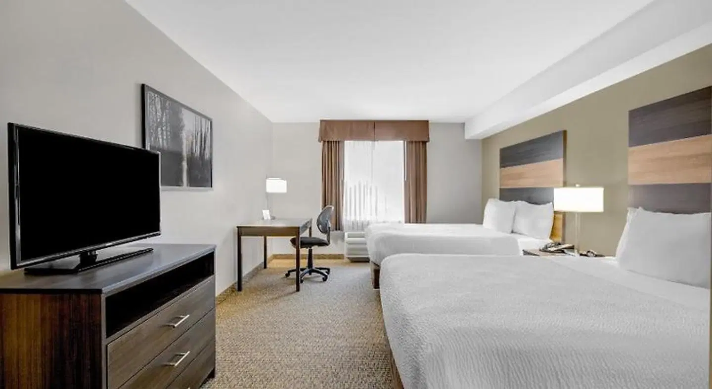 Days Inn & Suites by Wyndham Lindsay ROOM_EXAMPLE