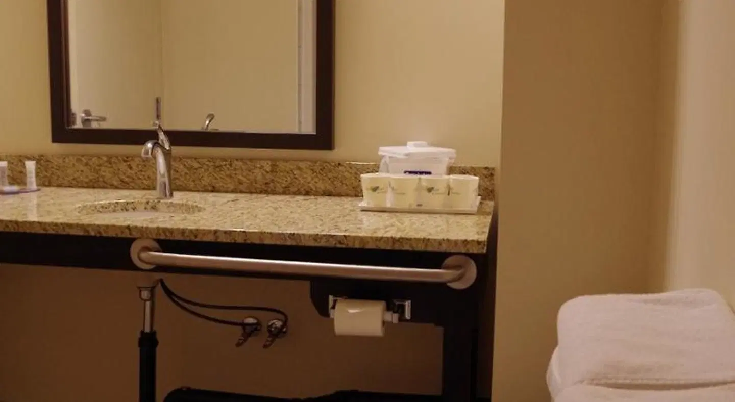 Weyburn Travelodge Hotel ROOM_EXAMPLE
