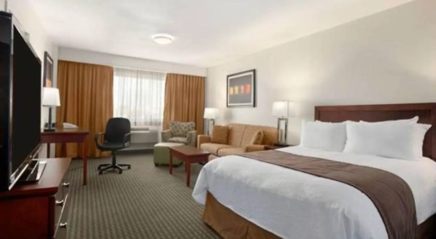 Weyburn Travelodge Hotel ROOM_EXAMPLE