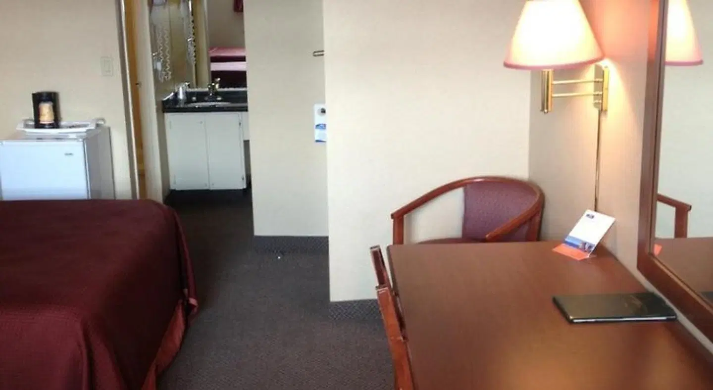 Howard Johnson by Wyndham Gravenhurst ROOM_EXAMPLE