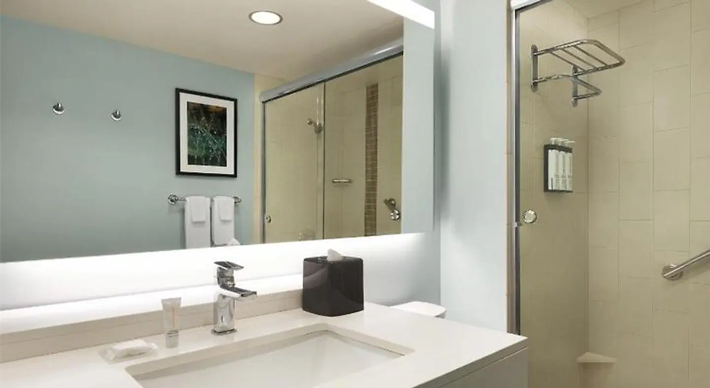Hyatt Place Columbia/Downtown/The Vista Badezimmer