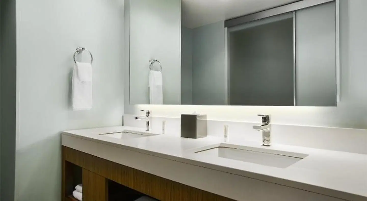 Hyatt Place Columbia/Downtown/The Vista Badezimmer