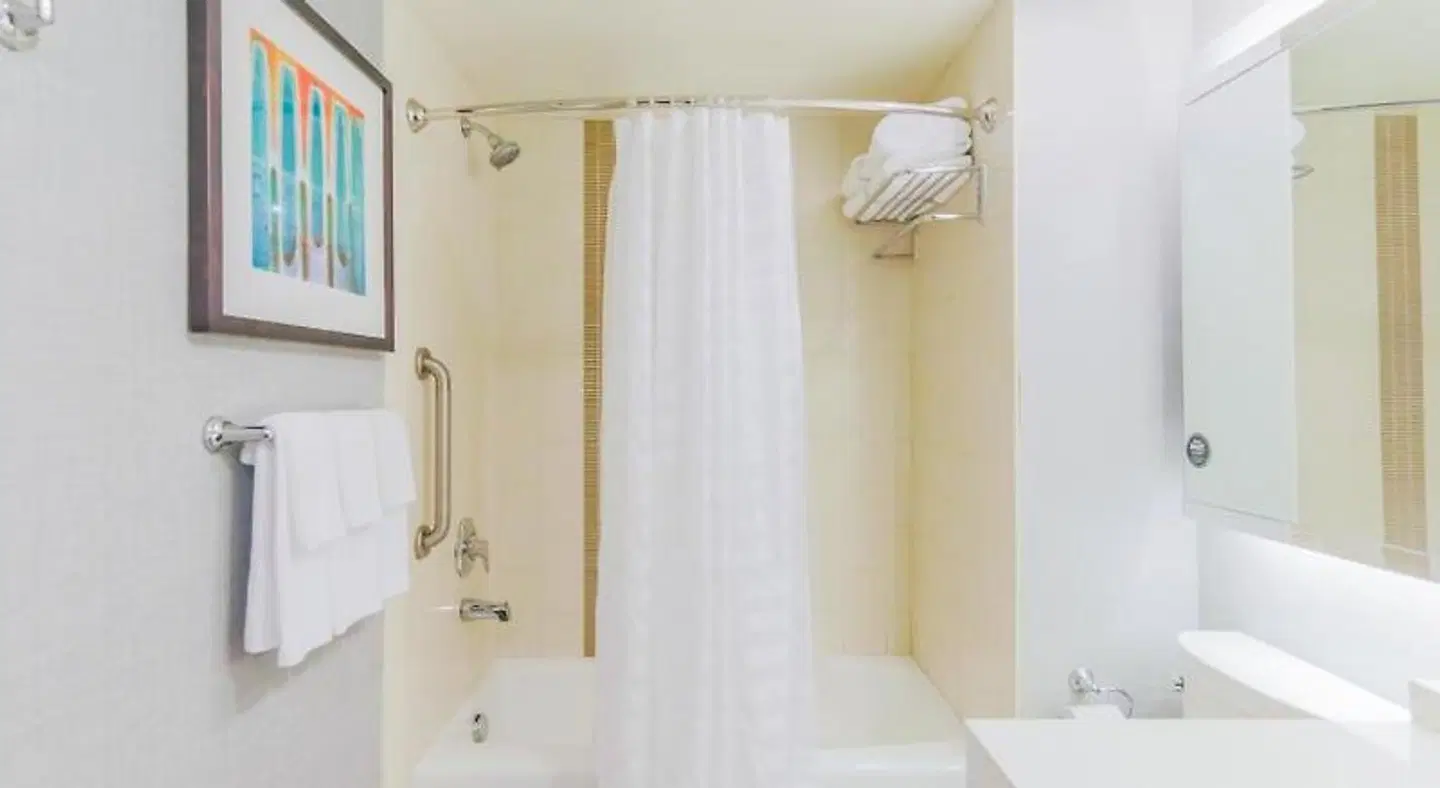 Hyatt Place Pensacola Airport Badezimmer