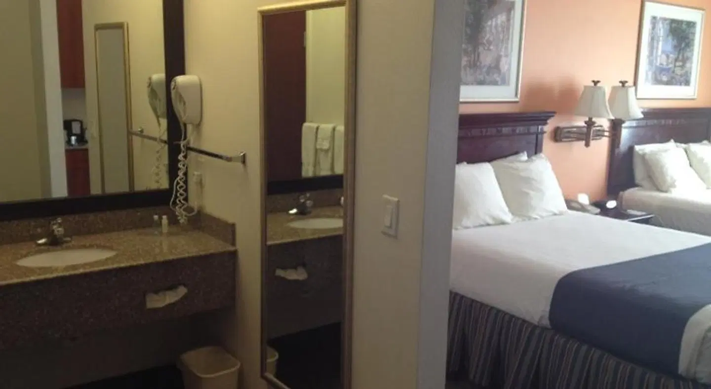 Baymont by Wyndham Lubbock West ROOM_EXAMPLE