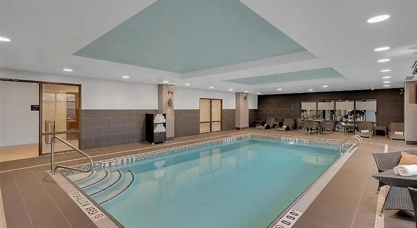 Hampton Inn & Suites by Hilton Toronto Markham Hallenbad