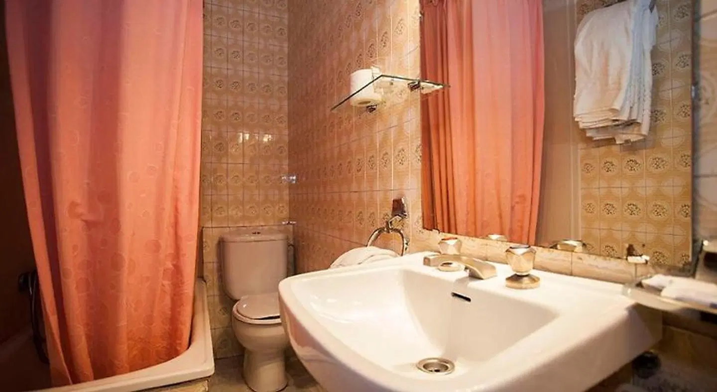 Hostal Barcelona Badezimmer