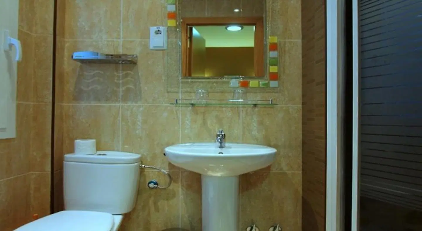 Hostal Regio Badezimmer