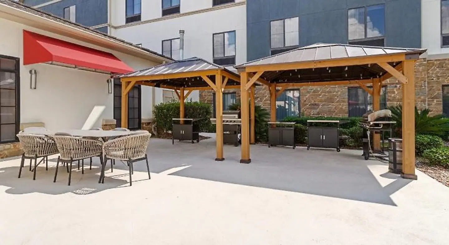Homewood Suites by Hilton Beaumont, TX Terrasse